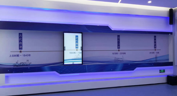 互動滑軌屏在互動展廳中起到什么作用？
