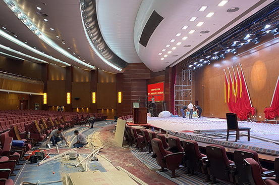 中國(guó)共產(chǎn)黨常州市第十三次代表大會(huì)多媒體維護(hù)巡檢進(jìn)行中