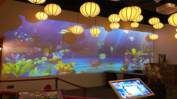 展館展廳中常見(jiàn)的雙屏聯(lián)動(dòng)產(chǎn)品有哪些？