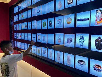 大屏數(shù)字照片墻在展廳設(shè)計(jì)中的應(yīng)用前景
