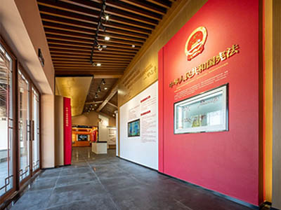 法治教育基地普法互動產(chǎn)品，多媒體設(shè)備和系統(tǒng)軟件有哪些？