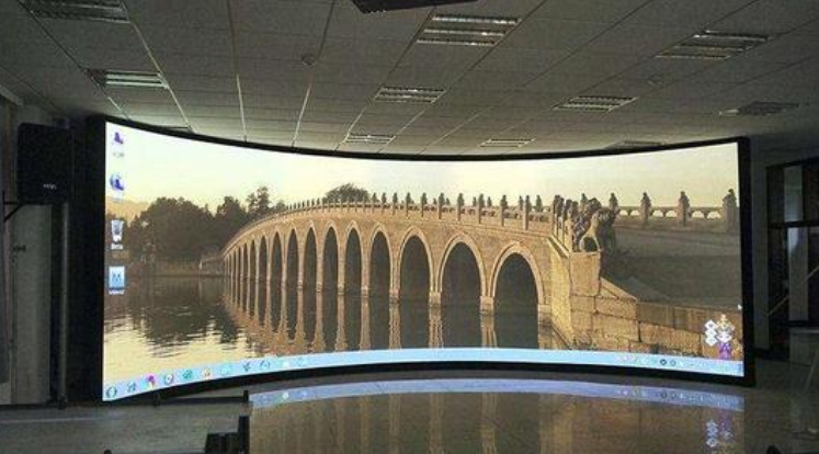 大屏幕投影融合