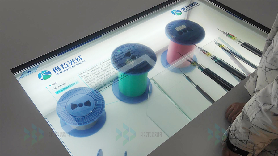 互動透明屏在展廳中的應(yīng)用