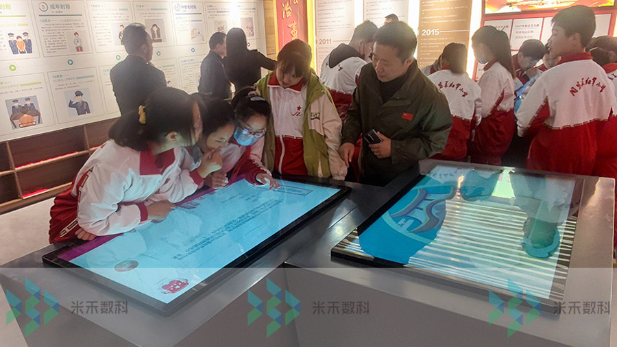 淮安憲法館數(shù)字多媒體展項(xiàng)實(shí)拍圖